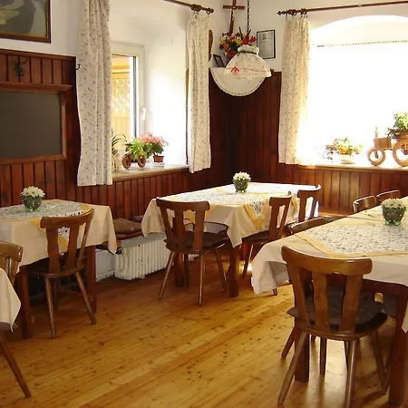 Zum Heiligen Nikolaus